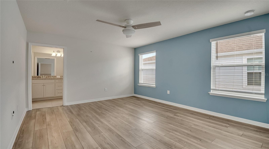 DAVENPORT, Florida 33897, 8 Bedrooms Bedrooms, ,6 BathroomsBathrooms,Residential,For Sale,LAVENDER,0,MFRS5136574