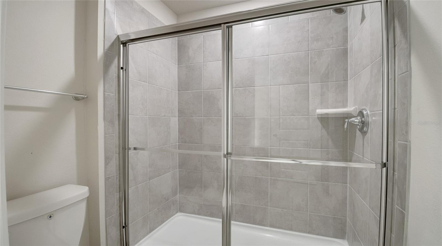 DAVENPORT, Florida 33897, 8 Bedrooms Bedrooms, ,6 BathroomsBathrooms,Residential,For Sale,LAVENDER,0,MFRS5136574