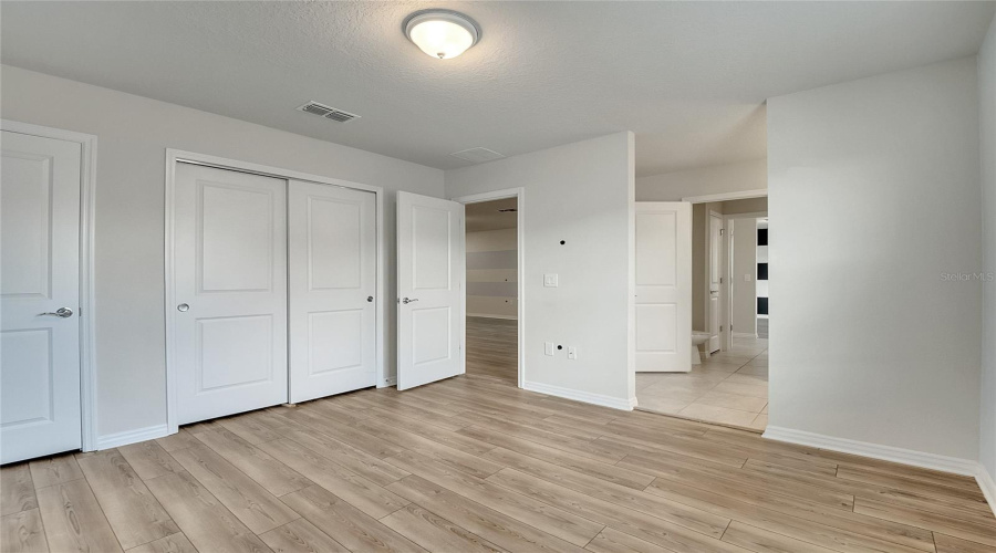 DAVENPORT, Florida 33897, 8 Bedrooms Bedrooms, ,6 BathroomsBathrooms,Residential,For Sale,LAVENDER,0,MFRS5136574