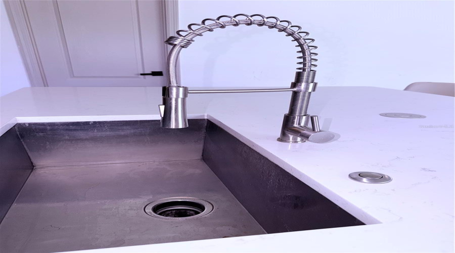 KITCHEN SINK