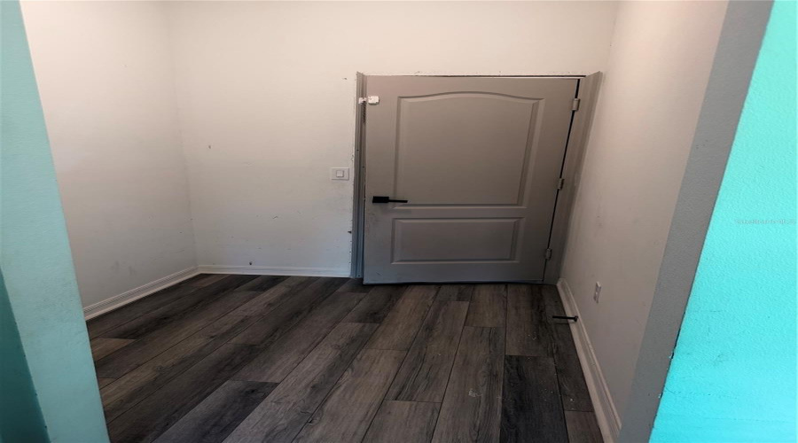 GARAGE ACCESS FROM KITCHEN