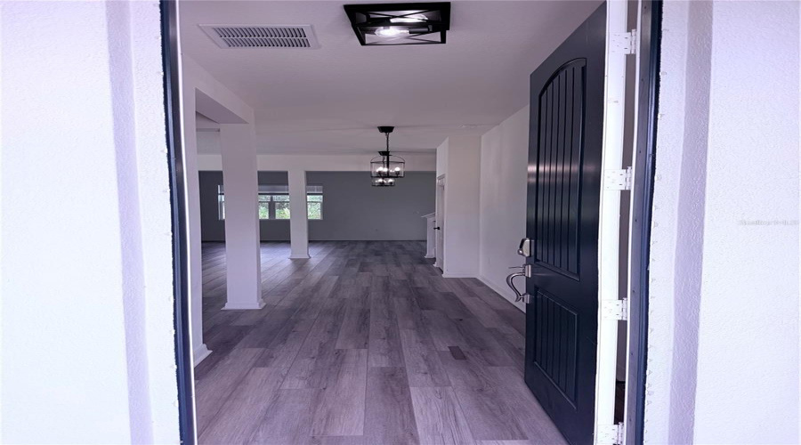 DAVENPORT, Florida 33896, 4 Bedrooms Bedrooms, ,2 BathroomsBathrooms,Residential,For Sale,PONTIFF,0,MFRO6352812