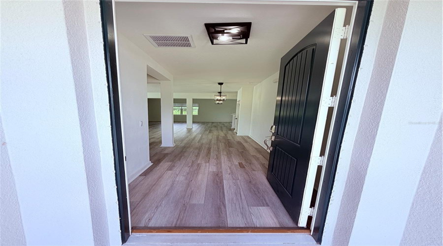 DAVENPORT, Florida 33896, 4 Bedrooms Bedrooms, ,2 BathroomsBathrooms,Residential,For Sale,PONTIFF,0,MFRO6352812