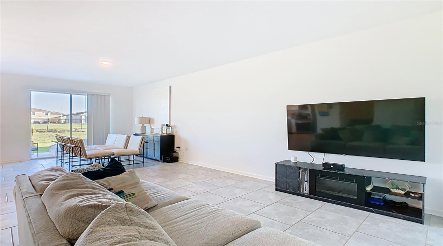 DAVENPORT, Florida 33837, 3 Bedrooms Bedrooms, ,2 BathroomsBathrooms,Residential,For Sale,LAURENT LOOP,0,MFRO6352629