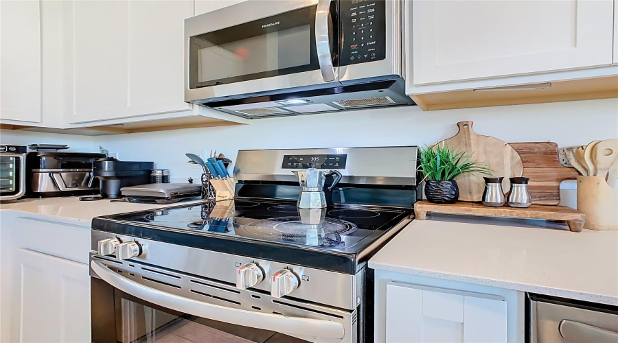 DAVENPORT, Florida 33837, 3 Bedrooms Bedrooms, ,2 BathroomsBathrooms,Residential,For Sale,LAURENT LOOP,0,MFRO6352629
