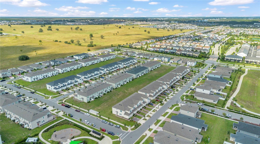 KISSIMMEE, Florida 34747, 3 Bedrooms Bedrooms, ,2 BathroomsBathrooms,Residential,For Sale,LAKESHORE BREEZE,0,MFRO6352984