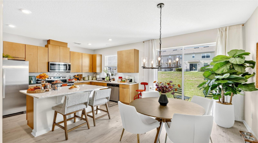 KISSIMMEE, Florida 34747, 3 Bedrooms Bedrooms, ,2 BathroomsBathrooms,Residential,For Sale,LAKESHORE BREEZE,0,MFRO6352984