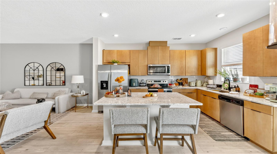 KISSIMMEE, Florida 34747, 3 Bedrooms Bedrooms, ,2 BathroomsBathrooms,Residential,For Sale,LAKESHORE BREEZE,0,MFRO6352984