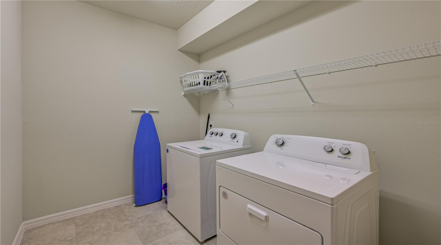 DAVENPORT, Florida 33897, 9 Bedrooms Bedrooms, ,8 BathroomsBathrooms,Residential,For Sale,MAHALO,0,MFRO6344944