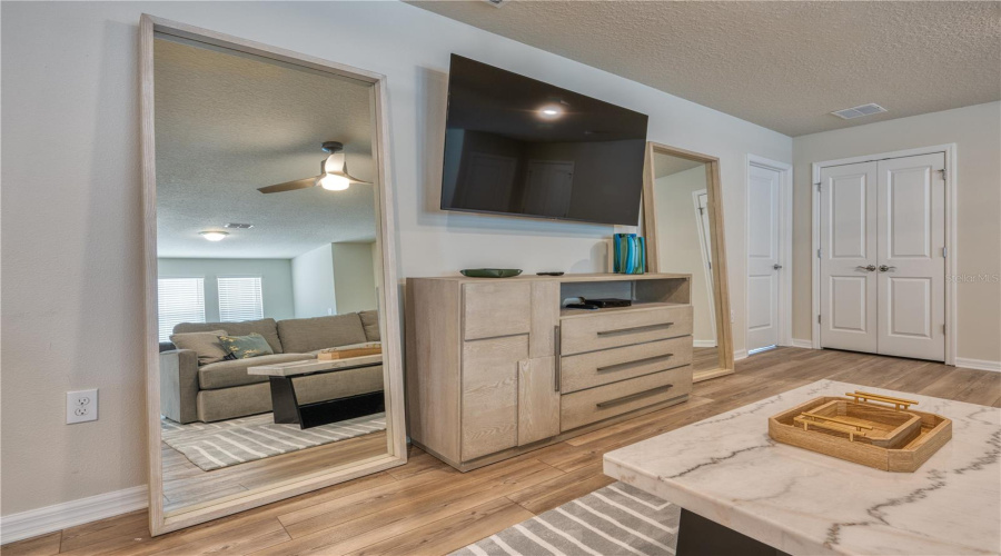 DAVENPORT, Florida 33897, 9 Bedrooms Bedrooms, ,8 BathroomsBathrooms,Residential,For Sale,MAHALO,0,MFRO6344944