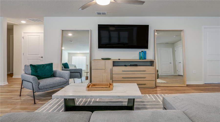DAVENPORT, Florida 33897, 9 Bedrooms Bedrooms, ,8 BathroomsBathrooms,Residential,For Sale,MAHALO,0,MFRO6344944