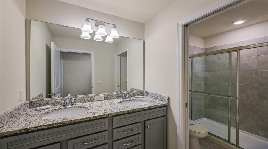 DAVENPORT, Florida 33897, 9 Bedrooms Bedrooms, ,8 BathroomsBathrooms,Residential,For Sale,MAHALO,0,MFRO6344944