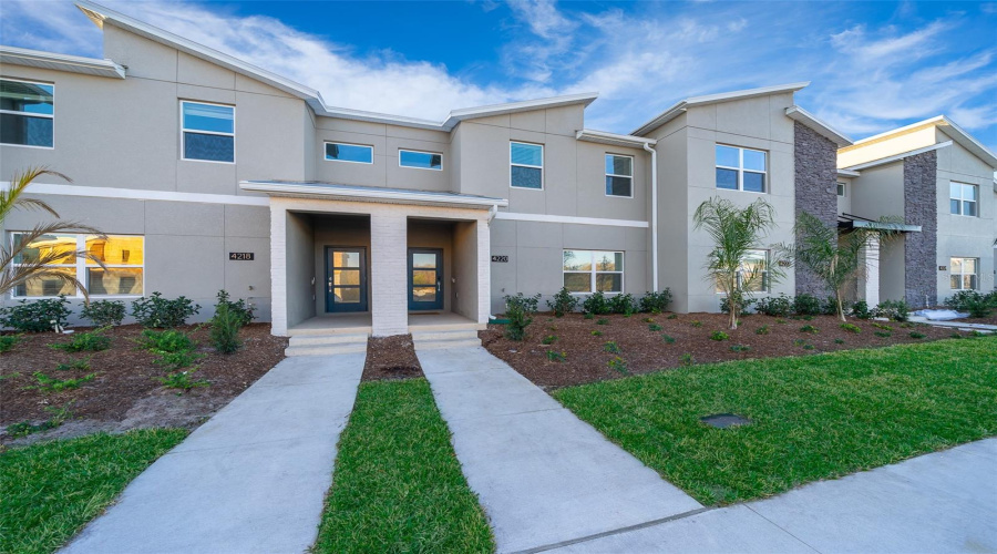 KISSIMMEE, Florida 34746, 4 Bedrooms Bedrooms, ,3 BathroomsBathrooms,Residential,For Sale,PARAGRAPH,0,MFRO6299381