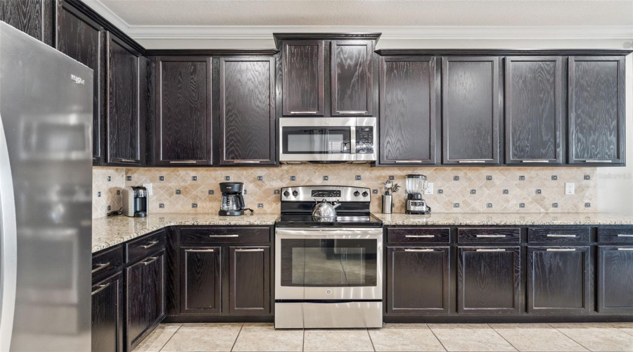 REUNION, Florida 34747, 5 Bedrooms Bedrooms, ,4 BathroomsBathrooms,Residential,For Sale,CASTLE PINES,0,MFRO6353020