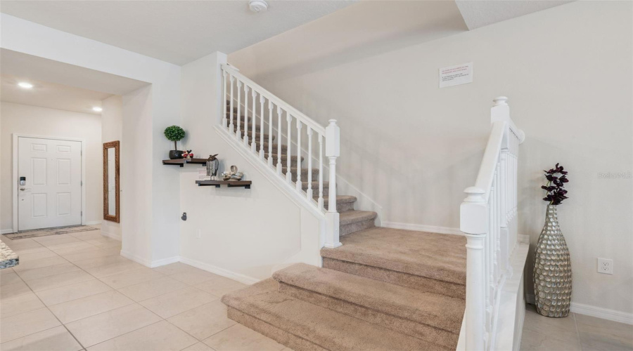 DAVENPORT, Florida 33897, 5 Bedrooms Bedrooms, ,4 BathroomsBathrooms,Residential,For Sale,PARADISE,0,MFRO6353128