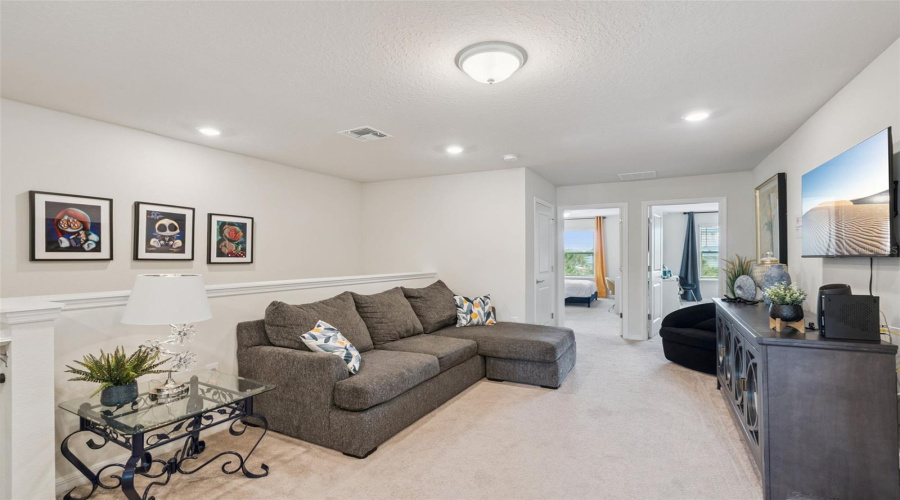 DAVENPORT, Florida 33897, 5 Bedrooms Bedrooms, ,4 BathroomsBathrooms,Residential,For Sale,PARADISE,0,MFRO6353128