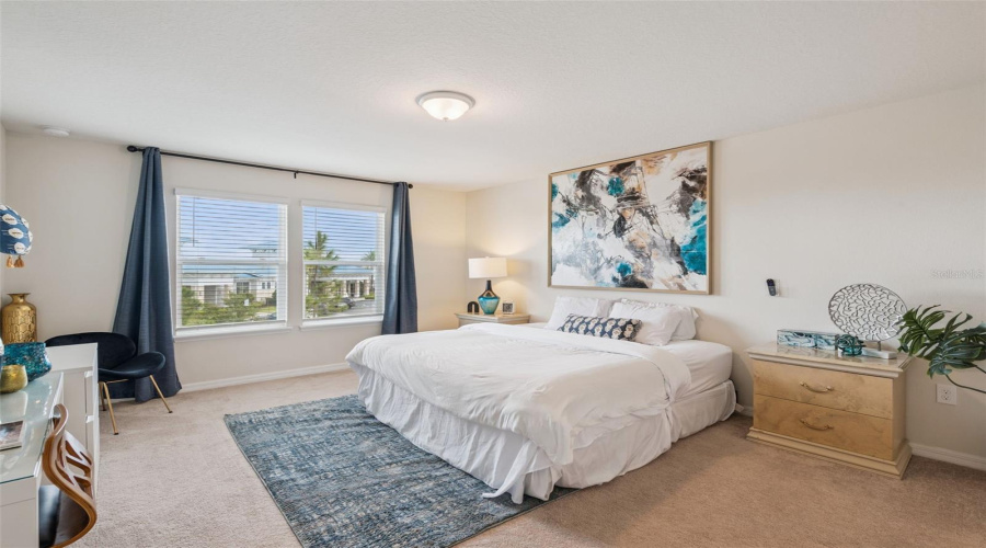 DAVENPORT, Florida 33897, 5 Bedrooms Bedrooms, ,4 BathroomsBathrooms,Residential,For Sale,PARADISE,0,MFRO6353128