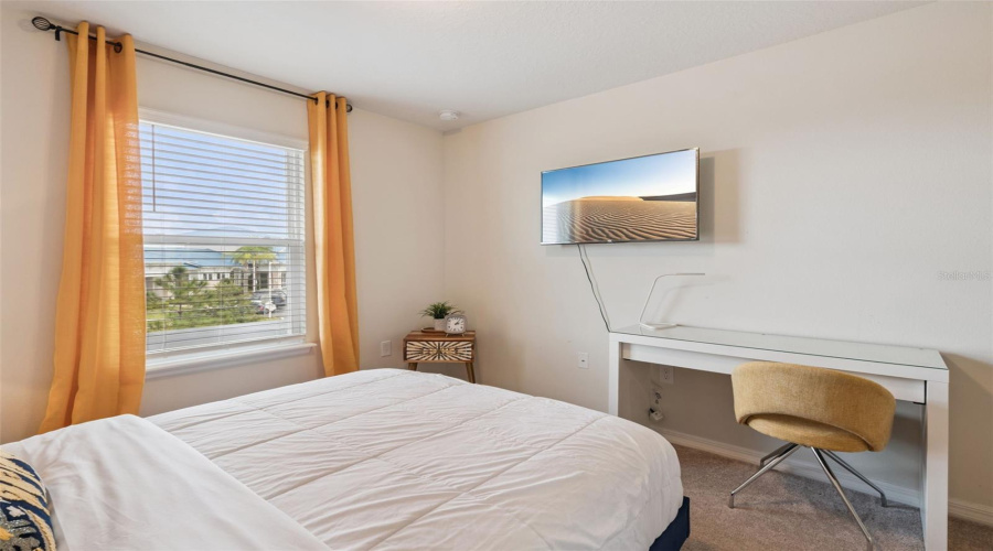 DAVENPORT, Florida 33897, 5 Bedrooms Bedrooms, ,4 BathroomsBathrooms,Residential,For Sale,PARADISE,0,MFRO6353128