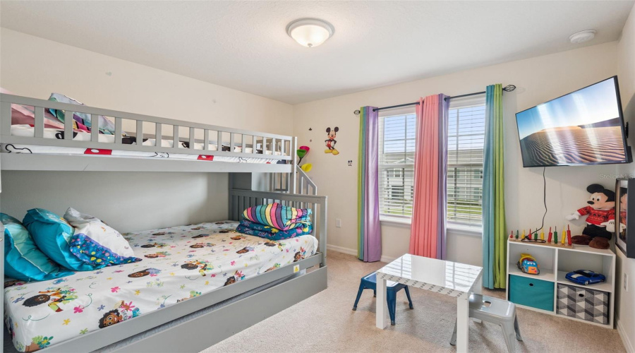 DAVENPORT, Florida 33897, 5 Bedrooms Bedrooms, ,4 BathroomsBathrooms,Residential,For Sale,PARADISE,0,MFRO6353128