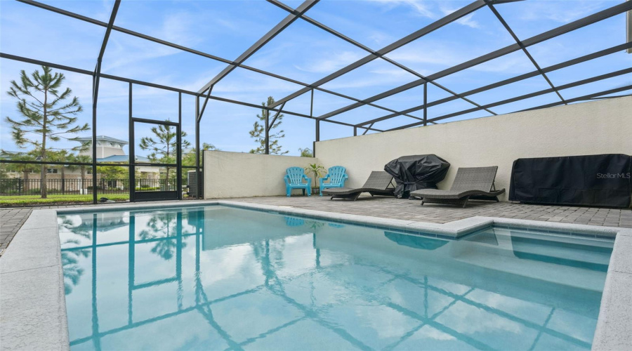 DAVENPORT, Florida 33897, 5 Bedrooms Bedrooms, ,4 BathroomsBathrooms,Residential,For Sale,PARADISE,0,MFRO6353128