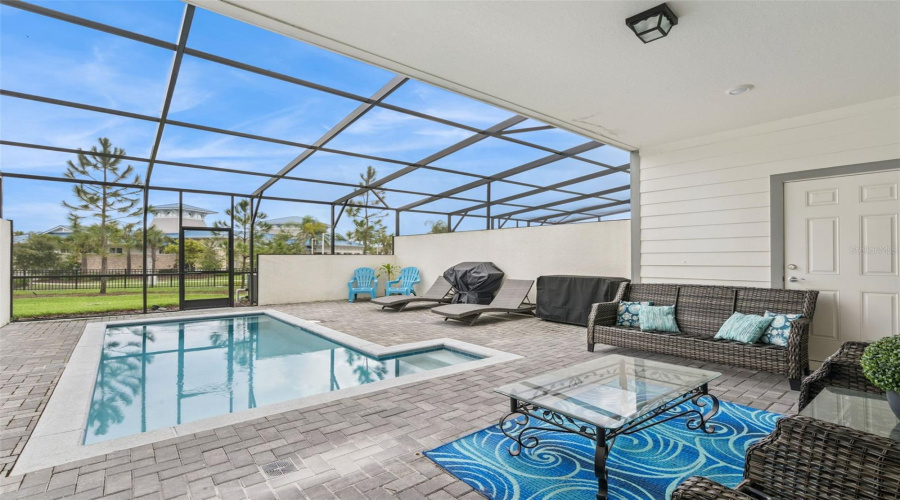 DAVENPORT, Florida 33897, 5 Bedrooms Bedrooms, ,4 BathroomsBathrooms,Residential,For Sale,PARADISE,0,MFRO6353128