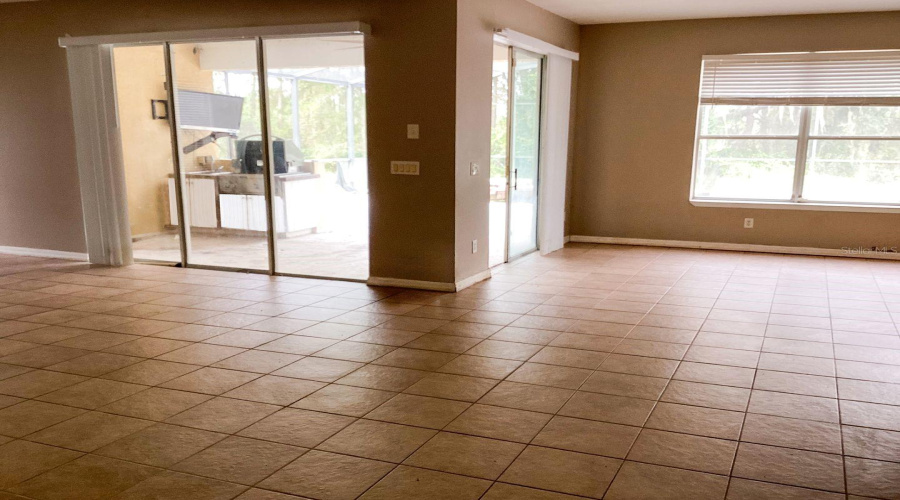 DAVENPORT, Florida 33837, 5 Bedrooms Bedrooms, ,5 BathroomsBathrooms,Residential,For Sale,ORANGE COSMOS,0,MFRO6345913