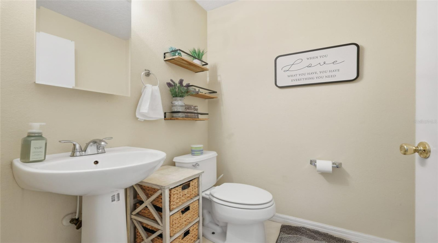 KISSIMMEE, Florida 34746, 5 Bedrooms Bedrooms, ,2 BathroomsBathrooms,Residential,For Sale,PHILADELPHIA CIR,0,MFRO6353329