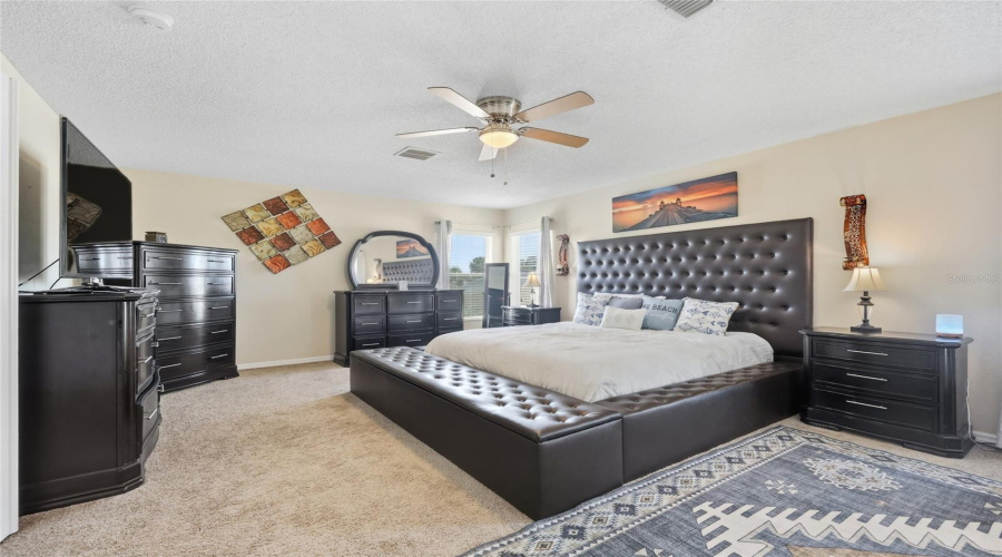 KISSIMMEE, Florida 34746, 5 Bedrooms Bedrooms, ,2 BathroomsBathrooms,Residential,For Sale,PHILADELPHIA CIR,0,MFRO6353329