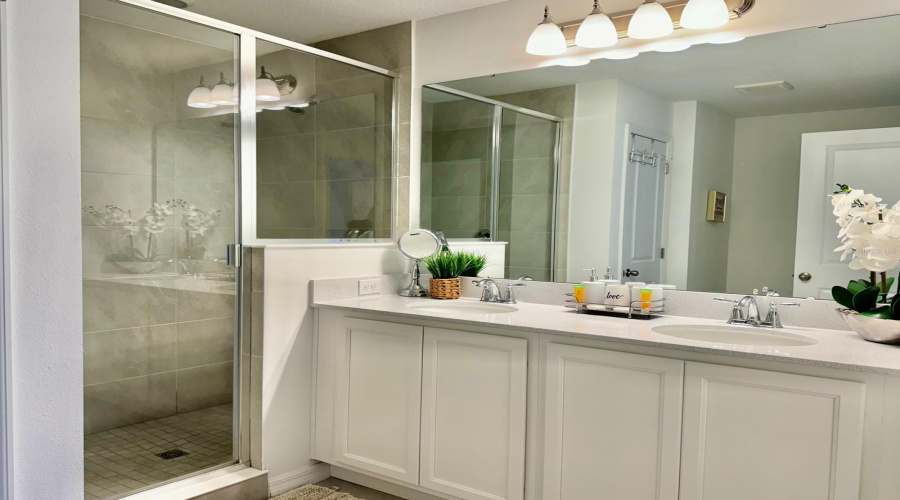 DAVENPORT, Florida 33896, 3 Bedrooms Bedrooms, ,2 BathroomsBathrooms,Residential,For Sale,LONGBOAT,0,MFRS5136812
