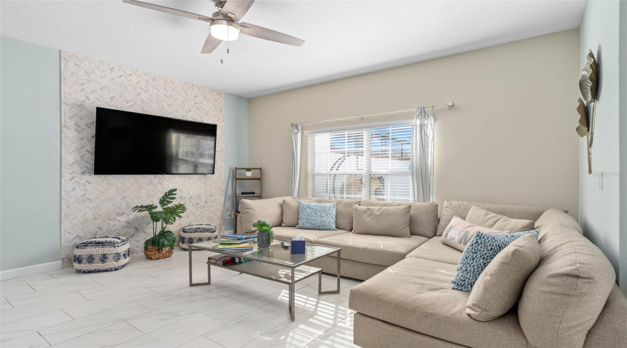 KISSIMMEE, Florida 34746, 4 Bedrooms Bedrooms, ,3 BathroomsBathrooms,Residential,For Sale,PEQUOD,0,MFRO6353361
