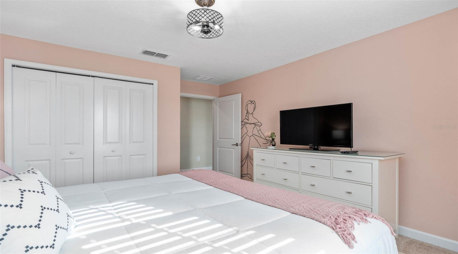 KISSIMMEE, Florida 34746, 4 Bedrooms Bedrooms, ,3 BathroomsBathrooms,Residential,For Sale,PEQUOD,0,MFRO6353361