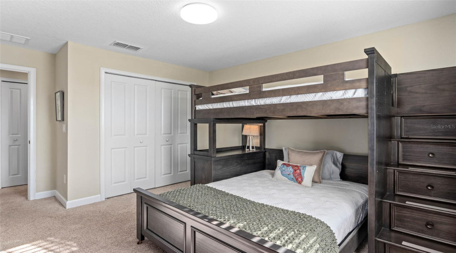 KISSIMMEE, Florida 34746, 4 Bedrooms Bedrooms, ,3 BathroomsBathrooms,Residential,For Sale,PEQUOD,0,MFRO6353361