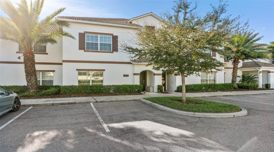 KISSIMMEE, Florida 34746, 4 Bedrooms Bedrooms, ,3 BathroomsBathrooms,Residential,For Sale,PEQUOD,0,MFRO6353361