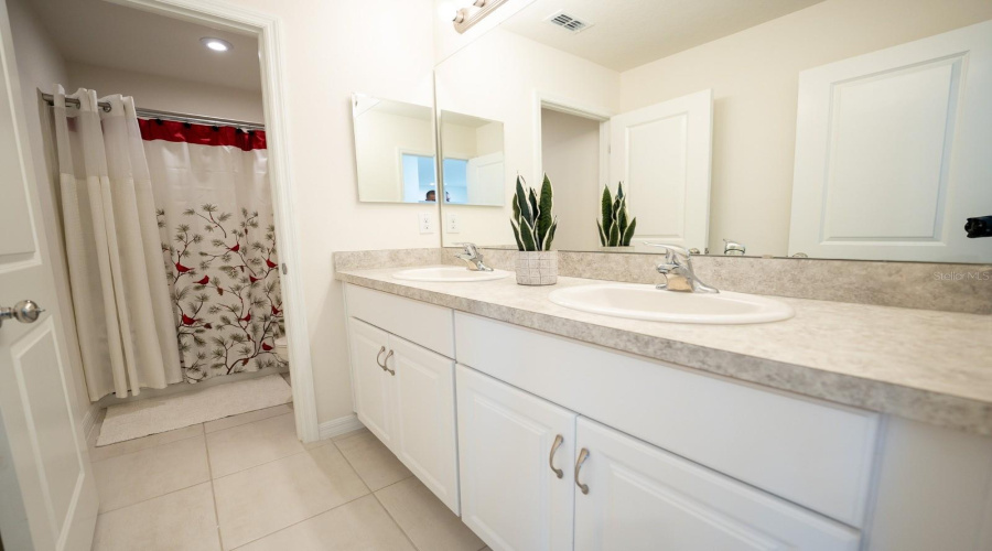 DAVENPORT, Florida 33837, 4 Bedrooms Bedrooms, ,2 BathroomsBathrooms,Residential,For Sale,HAMLET,0,MFRS5136833