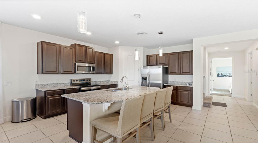 KISSIMMEE, Florida 34747, 5 Bedrooms Bedrooms, ,4 BathroomsBathrooms,Residential,For Sale,SOUTHFIELD,0,MFRO6271952