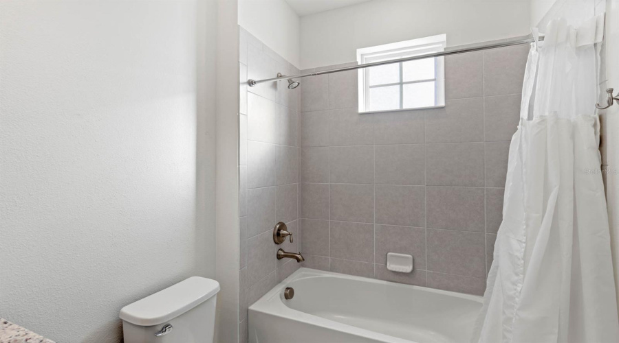 KISSIMMEE, Florida 34747, 5 Bedrooms Bedrooms, ,4 BathroomsBathrooms,Residential,For Sale,SOUTHFIELD,0,MFRO6271952