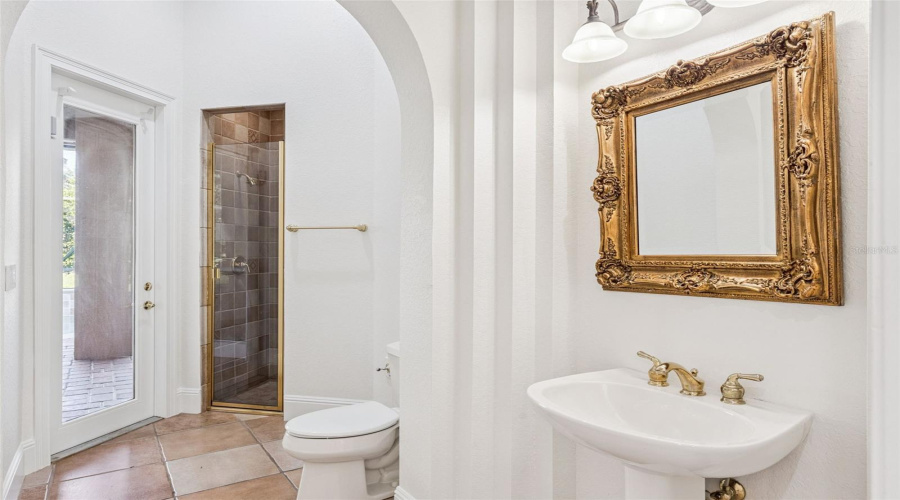 ORLANDO, Florida 32836, 5 Bedrooms Bedrooms, ,5 BathroomsBathrooms,Residential,For Sale,ELLIOTTS,0,MFRO6353532
