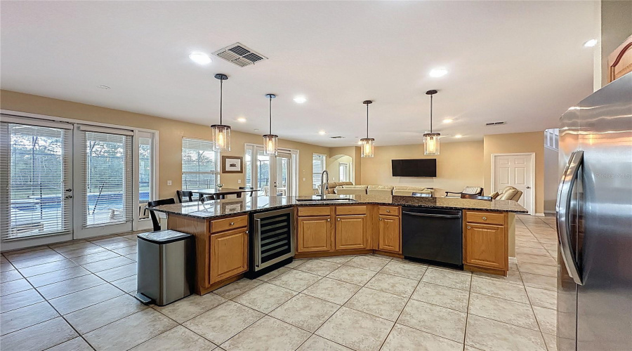 KISSIMMEE, Florida 34747, 8 Bedrooms Bedrooms, ,6 BathroomsBathrooms,Residential,For Sale,LA ISLA,0,MFRS5136843