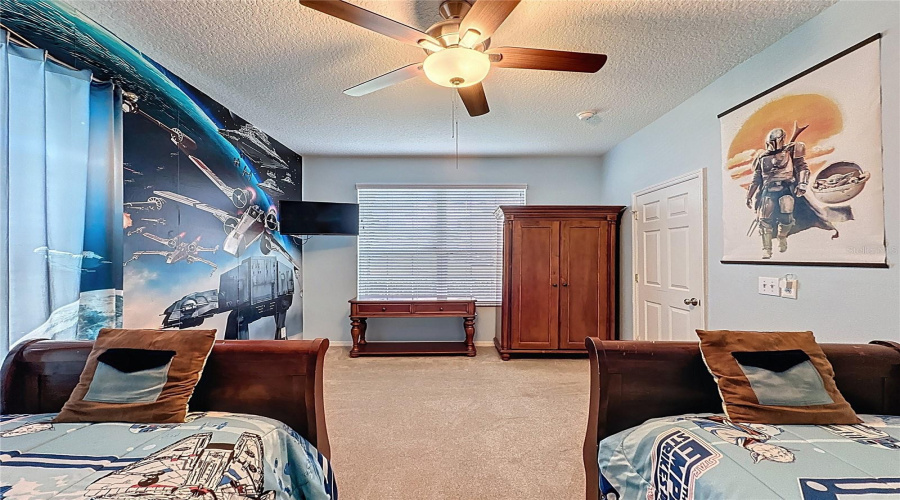 KISSIMMEE, Florida 34747, 8 Bedrooms Bedrooms, ,6 BathroomsBathrooms,Residential,For Sale,LA ISLA,0,MFRS5136843