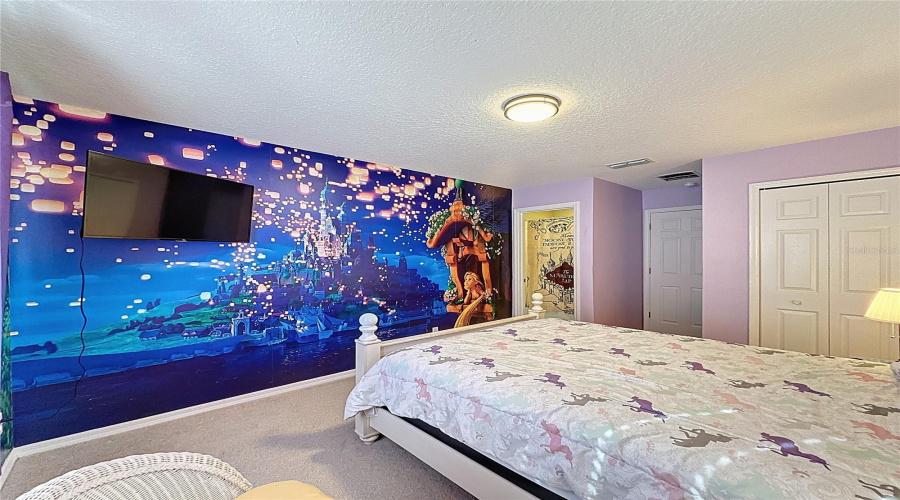 KISSIMMEE, Florida 34747, 8 Bedrooms Bedrooms, ,6 BathroomsBathrooms,Residential,For Sale,LA ISLA,0,MFRS5136843