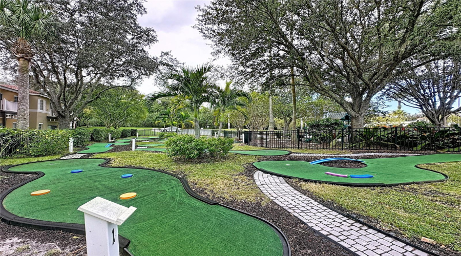 KISSIMMEE, Florida 34747, 8 Bedrooms Bedrooms, ,6 BathroomsBathrooms,Residential,For Sale,LA ISLA,0,MFRS5136843