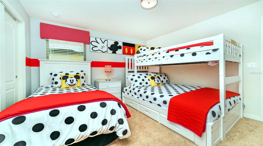 KISSIMMEE, Florida 34747, 7 Bedrooms Bedrooms, ,5 BathroomsBathrooms,Residential,For Sale,QIN,0,MFRO6353019