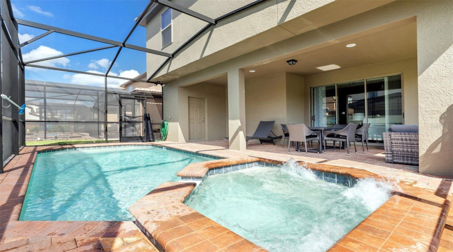 KISSIMMEE, Florida 34747, 7 Bedrooms Bedrooms, ,5 BathroomsBathrooms,Residential,For Sale,QIN,0,MFRO6353019