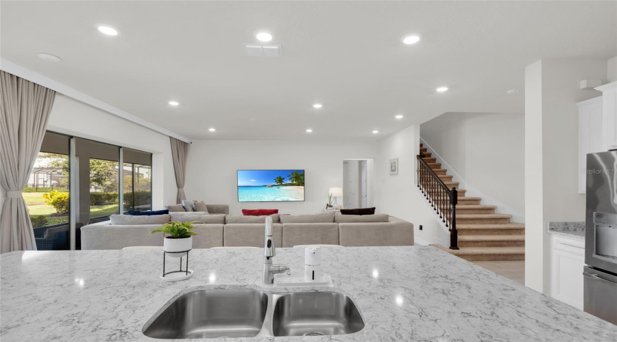 ORLANDO, Florida 32836, 6 Bedrooms Bedrooms, ,4 BathroomsBathrooms,Residential,For Sale,WANDERING,0,MFRO6353421