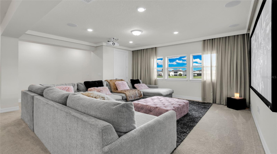 ORLANDO, Florida 32836, 6 Bedrooms Bedrooms, ,4 BathroomsBathrooms,Residential,For Sale,WANDERING,0,MFRO6353421