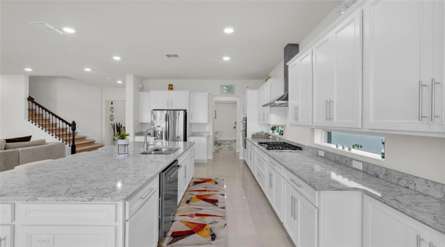 ORLANDO, Florida 32836, 6 Bedrooms Bedrooms, ,4 BathroomsBathrooms,Residential,For Sale,WANDERING,0,MFRO6353421