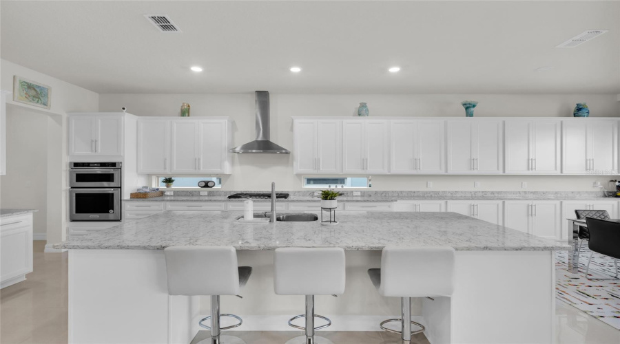 ORLANDO, Florida 32836, 6 Bedrooms Bedrooms, ,4 BathroomsBathrooms,Residential,For Sale,WANDERING,0,MFRO6353421
