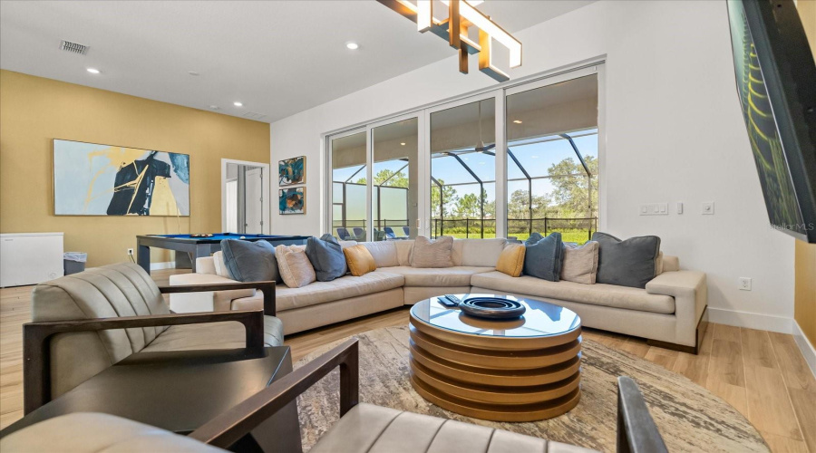 DAVENPORT, Florida 33837, 6 Bedrooms Bedrooms, ,4 BathroomsBathrooms,Residential,For Sale,OAK CREEK,0,MFRO6353317