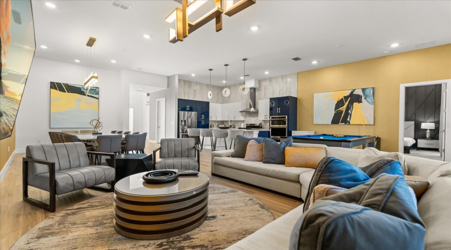 DAVENPORT, Florida 33837, 6 Bedrooms Bedrooms, ,4 BathroomsBathrooms,Residential,For Sale,OAK CREEK,0,MFRO6353317
