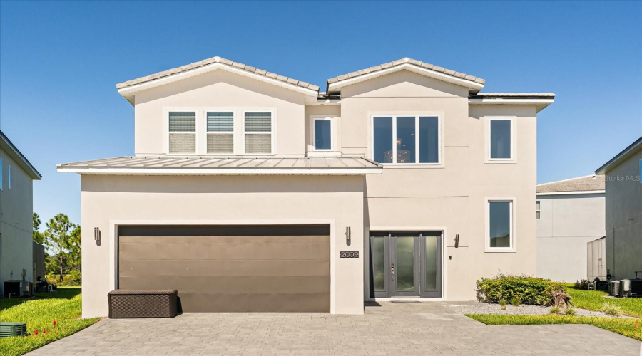 DAVENPORT, Florida 33837, 6 Bedrooms Bedrooms, ,4 BathroomsBathrooms,Residential,For Sale,OAK CREEK,0,MFRO6353317